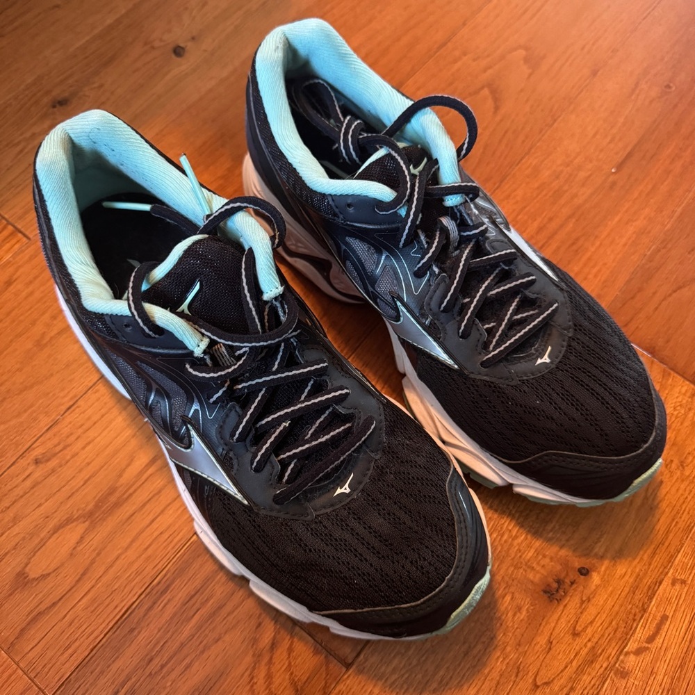 Mizuno wave inspire 14 size 7.5